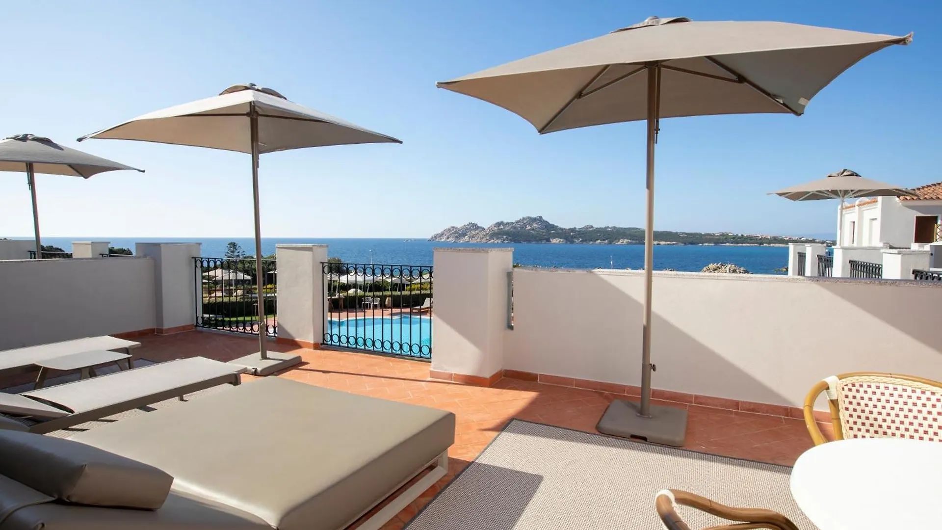 Hotel Mangia'S Santa Teresa Sardinia, Curio Collection By Hilton Santa Teresa Gallura Rezort