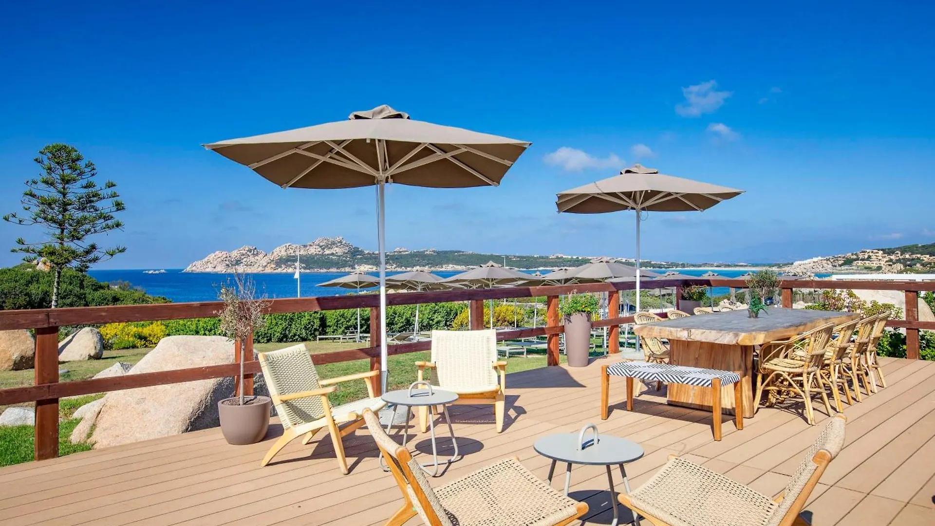 Rezort Hotel Mangia'S Santa Teresa Sardinia, Curio Collection By Hilton Santa Teresa Gallura