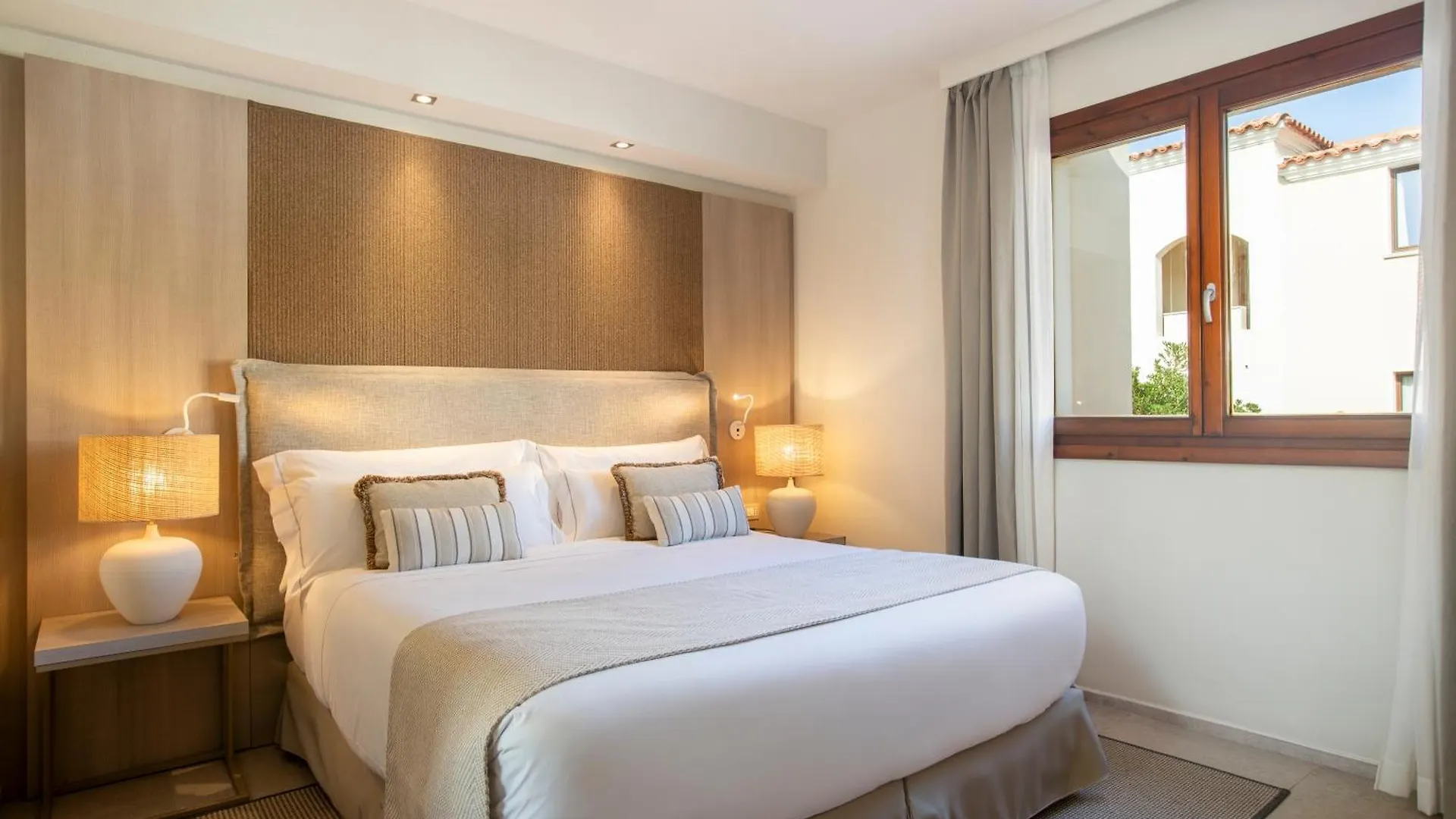 Hotel Mangia'S Santa Teresa Sardinia, Curio Collection By Hilton Santa Teresa Gallura Rezort