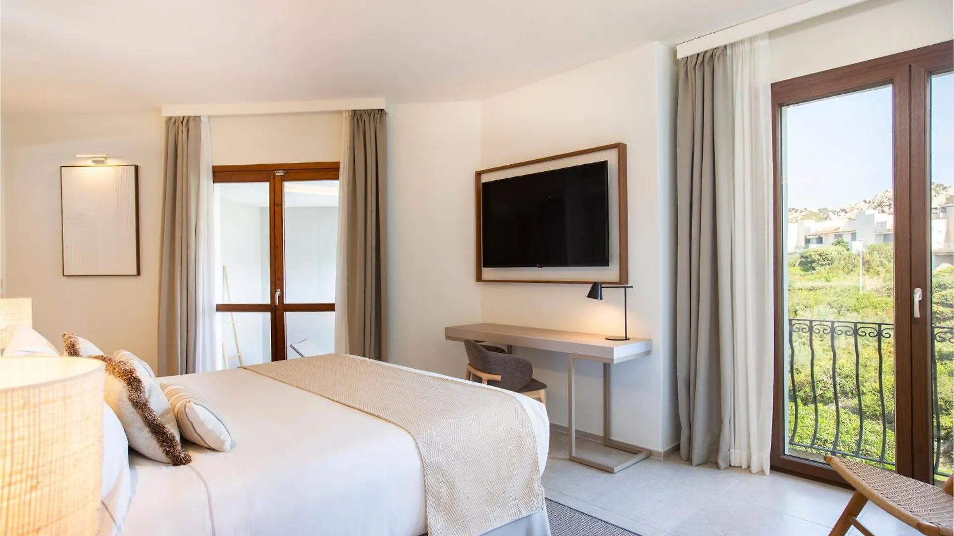 Hotel Mangia'S Santa Teresa Sardinia, Curio Collection By Hilton Santa Teresa Gallura